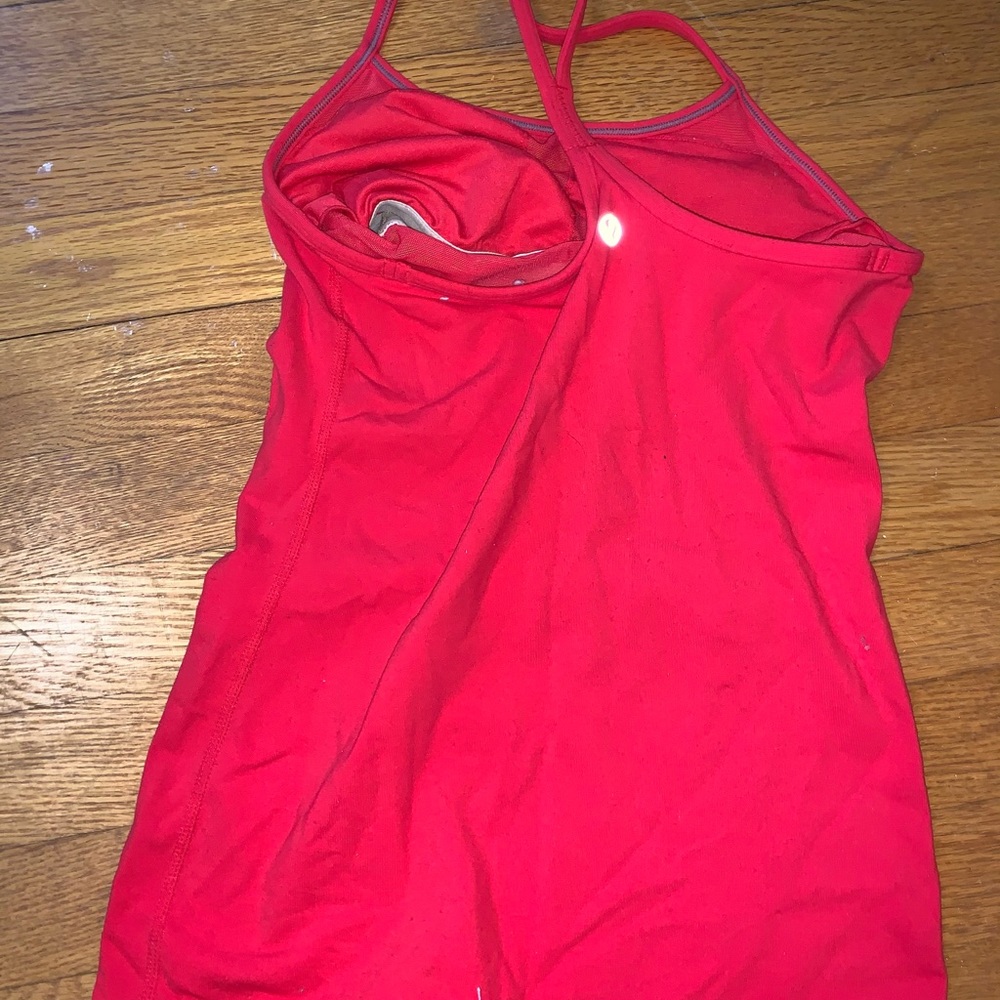 4 matching Lululemon tang tops